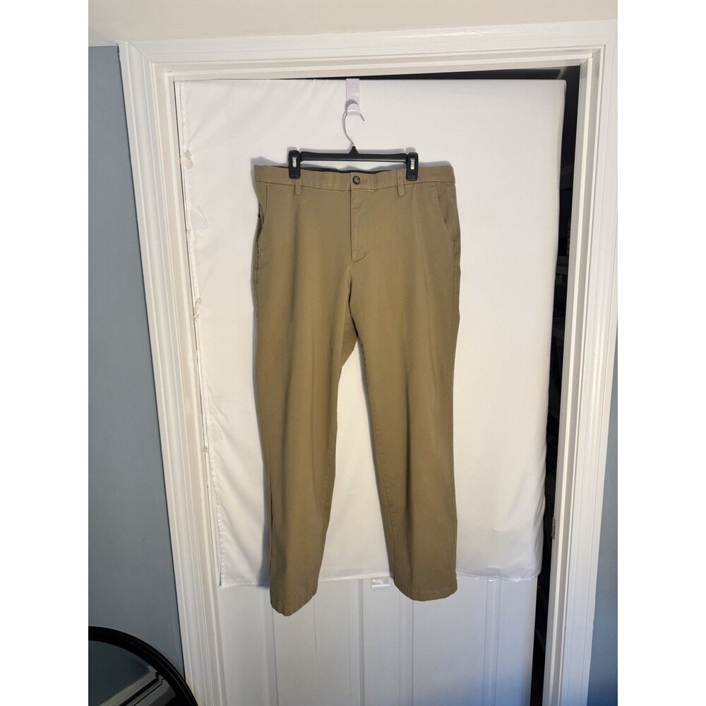 Men’s Dockers Classic Fit Khaki/tan Pants